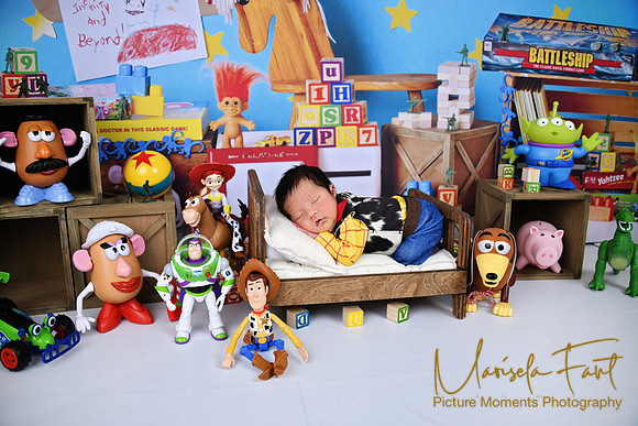 Picture Moments Photography | Marisela Fant | Newborn Gallery
