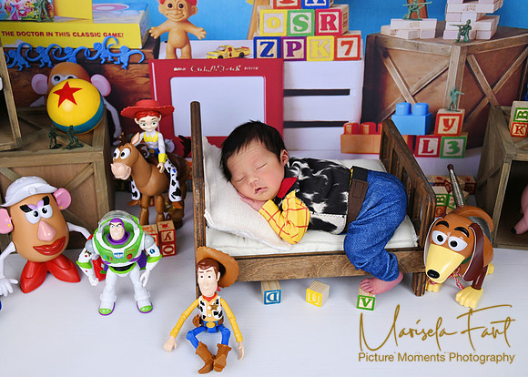 Picture Moments Photography | Marisela Fant | Newborn Gallery