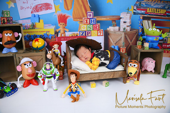 Picture Moments Photography | Marisela Fant | Newborn Gallery