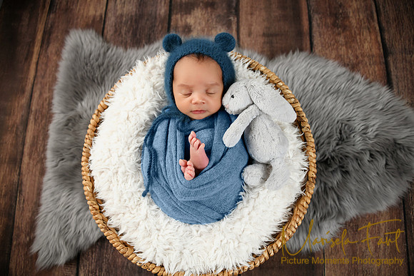 Picture Moments Photography | Marisela Fant | Newborn Gallery