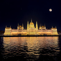 Picture Moments Photography | Budapest Parliament