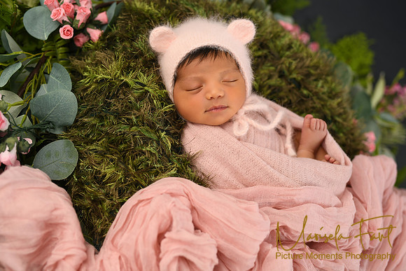 Picture Moments Photography | Marisela Fant | Newborn Gallery