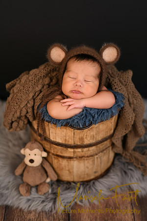 Picture Moments Photography | Marisela Fant | Newborn Gallery