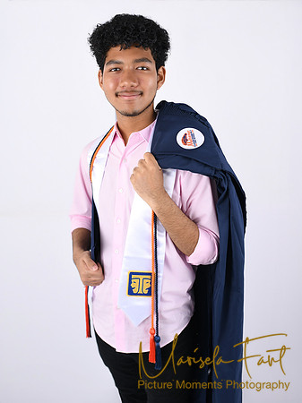 Picture Moments Photography | Marisela Fant | Graduation Pictures