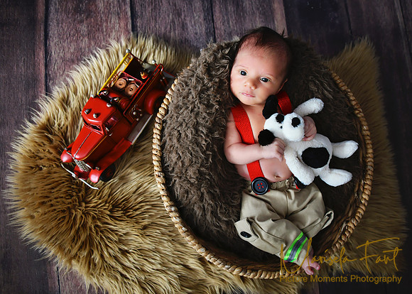 Picture Moments Photography | Marisela Fant | Newborn Gallery