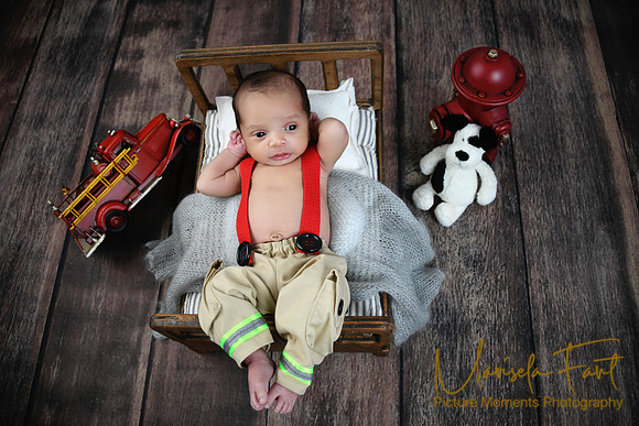 Picture Moments Photography | Marisela Fant | Newborn Gallery