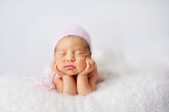 Picture Moments Photography | Marisela Fant | Newborn Gallery