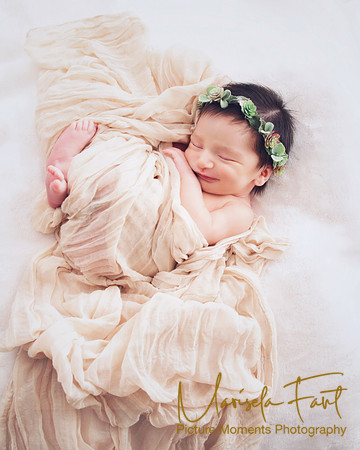 Picture Moments Photography | Marisela Fant | Newborn Gallery