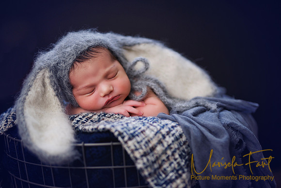 Picture Moments Photography | Marisela Fant | Newborn Gallery