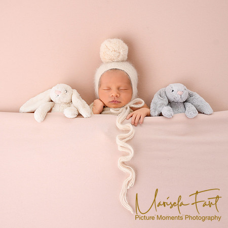 Picture Moments Photography | Marisela Fant | Newborn Gallery