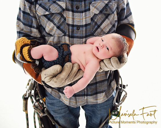 Picture Moments Photography | Marisela Fant | Newborn Gallery