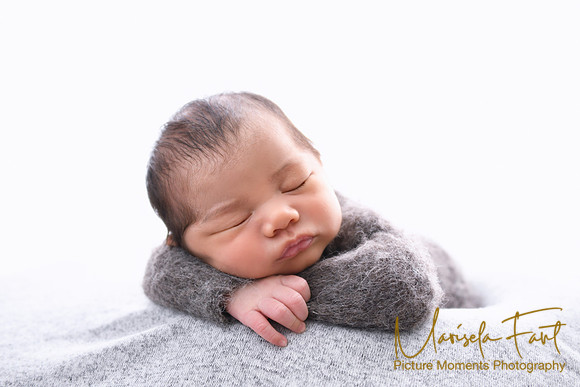 Picture Moments Photography | Marisela Fant | Newborn Gallery