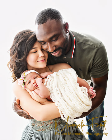 Picture Moments Photography | Marisela Fant | Newborn Gallery