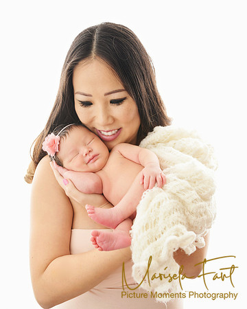 Picture Moments Photography | Marisela Fant | Newborn Gallery