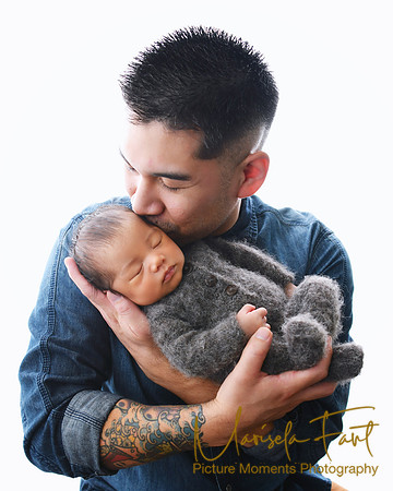 Picture Moments Photography | Marisela Fant | Newborn Gallery