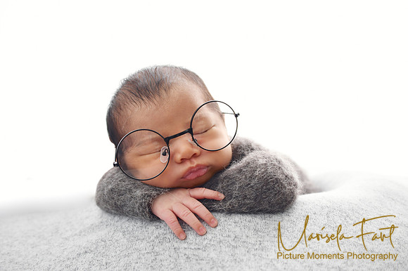 Picture Moments Photography | Marisela Fant | Newborn Gallery