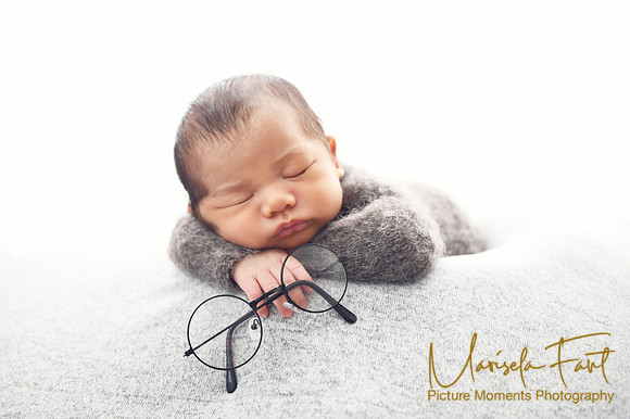 Picture Moments Photography | Marisela Fant | Newborn Gallery