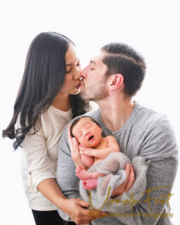 Picture Moments Photography | Marisela Fant | Newborn Gallery