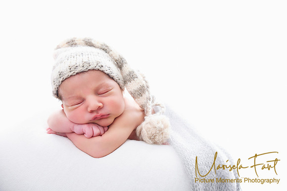 Picture Moments Photography | Marisela Fant | Newborn Gallery