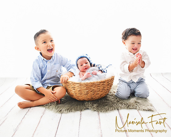 Picture Moments Photography | Marisela Fant | Newborn Gallery