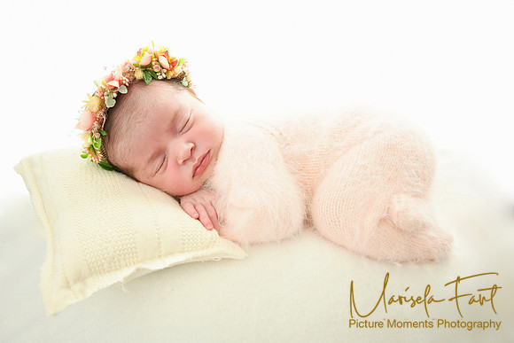 Picture Moments Photography | Marisela Fant | Newborn Gallery