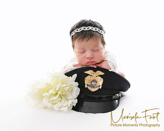 Picture Moments Photography | Marisela Fant | Newborn Gallery