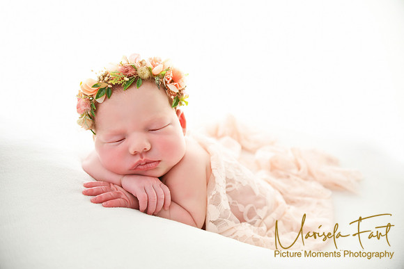 Picture Moments Photography | Marisela Fant | Newborn Gallery