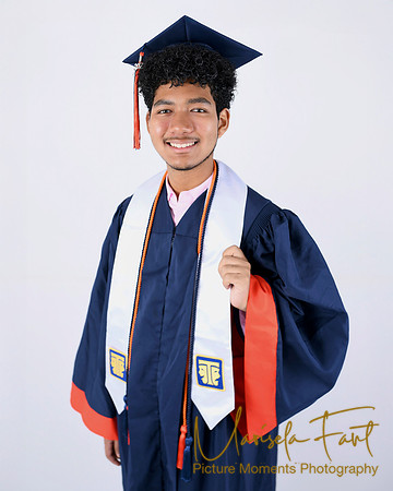 Picture Moments Photography | Marisela Fant | Graduation Pictures
