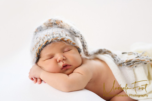 Picture Moments Photography | Marisela Fant | Newborn Gallery